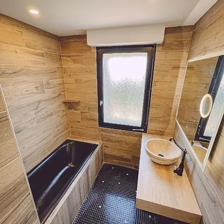 Kombi By Joyca D'hote エピナル