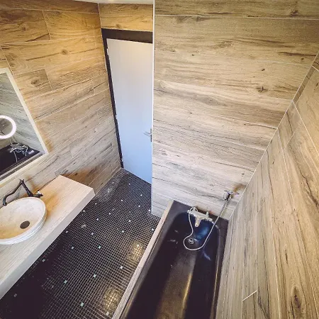 Kombi By Joyca D'hote *