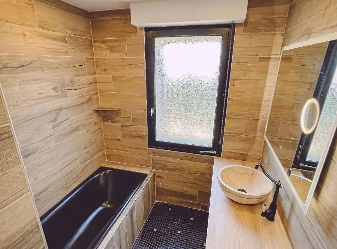 Kombi By Joyca D'hote Épinal