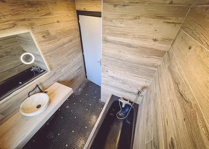 Kombi By Joyca D'hote *